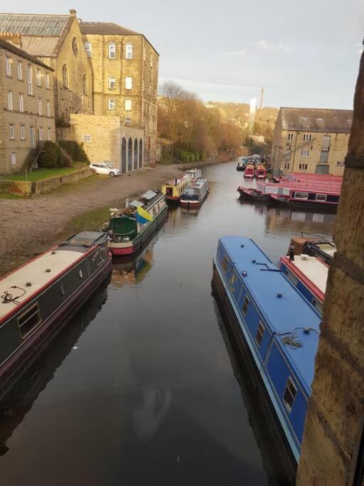 Bowie'S Abode Sowerby Bridge Buitenkant foto