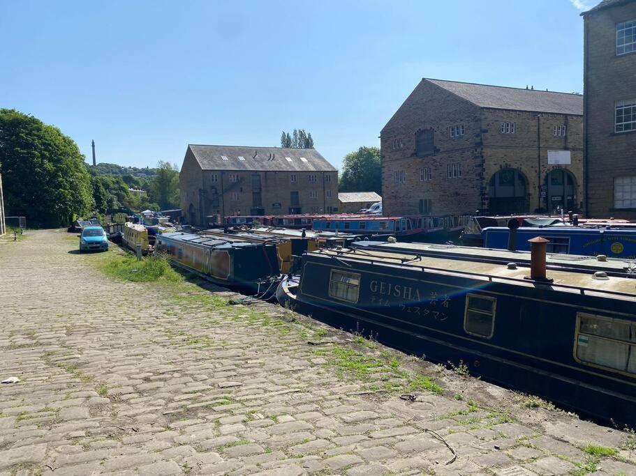 Bowie'S Abode Sowerby Bridge Buitenkant foto